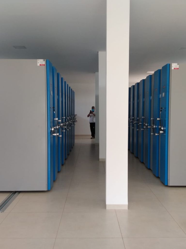 Arquivos deslizantes Documental (12)